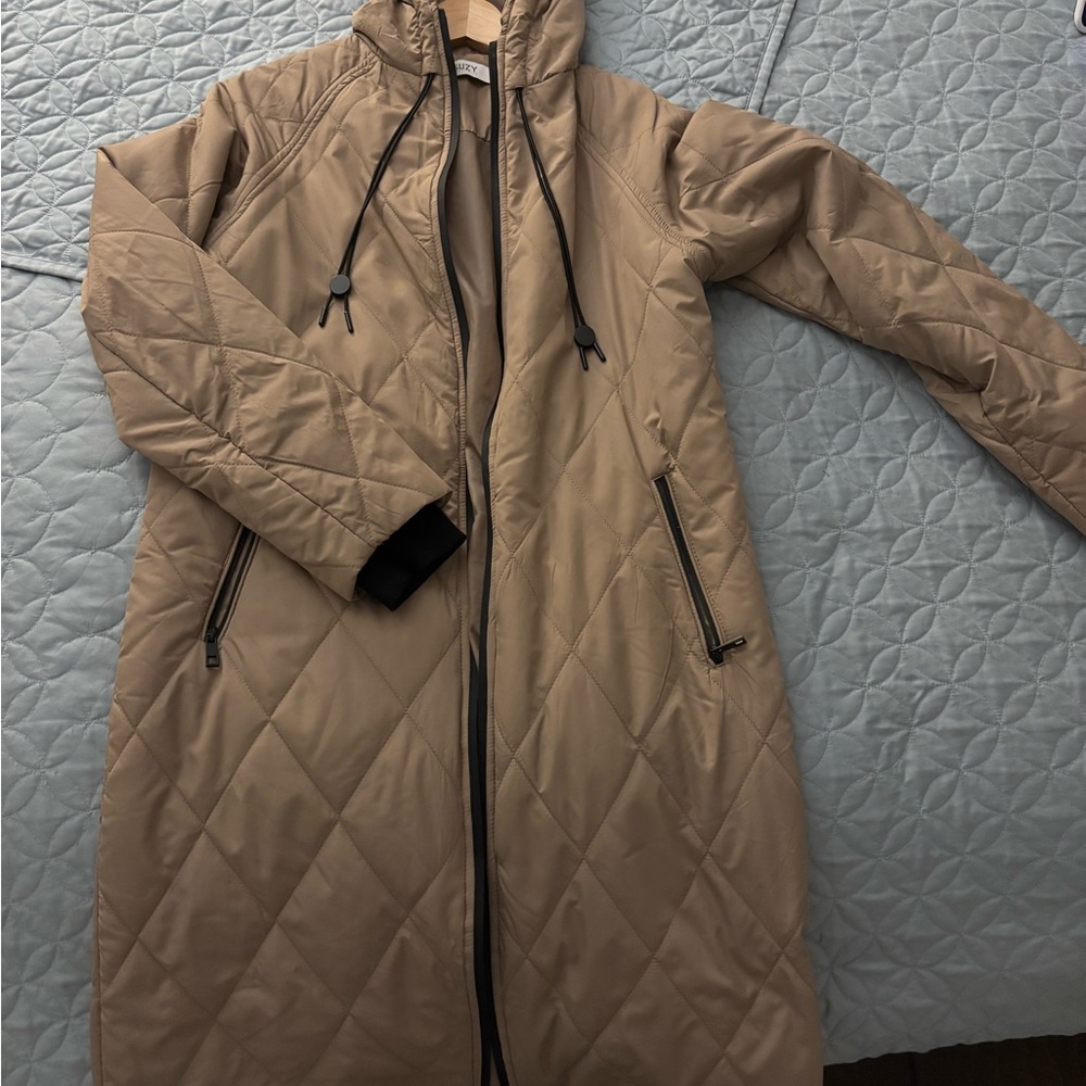 Suzy Shier Beige Quilted Puffer Coat
